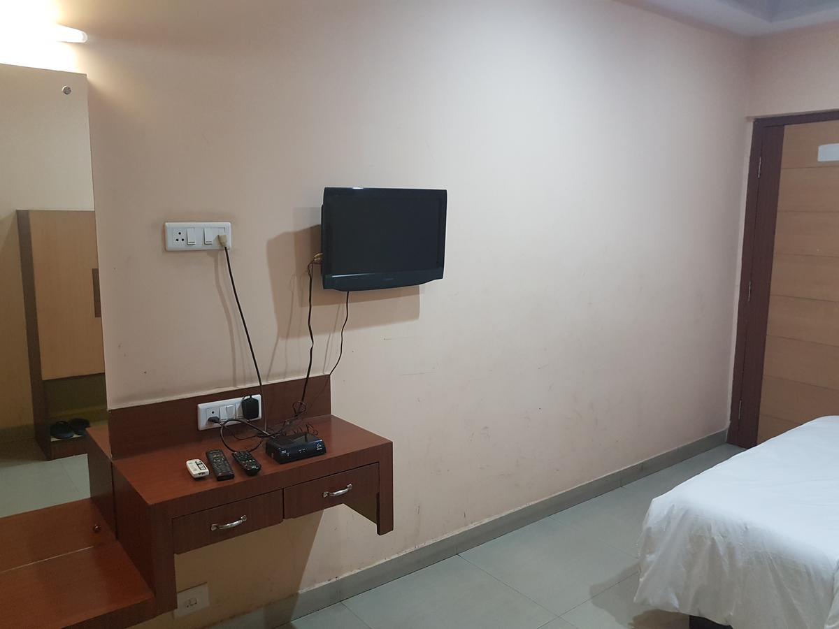 Hotel Simla Siliguri Εξωτερικό φωτογραφία