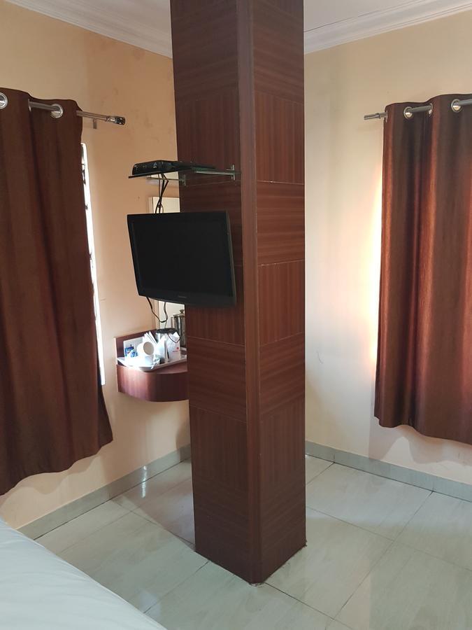 Hotel Simla Siliguri Εξωτερικό φωτογραφία