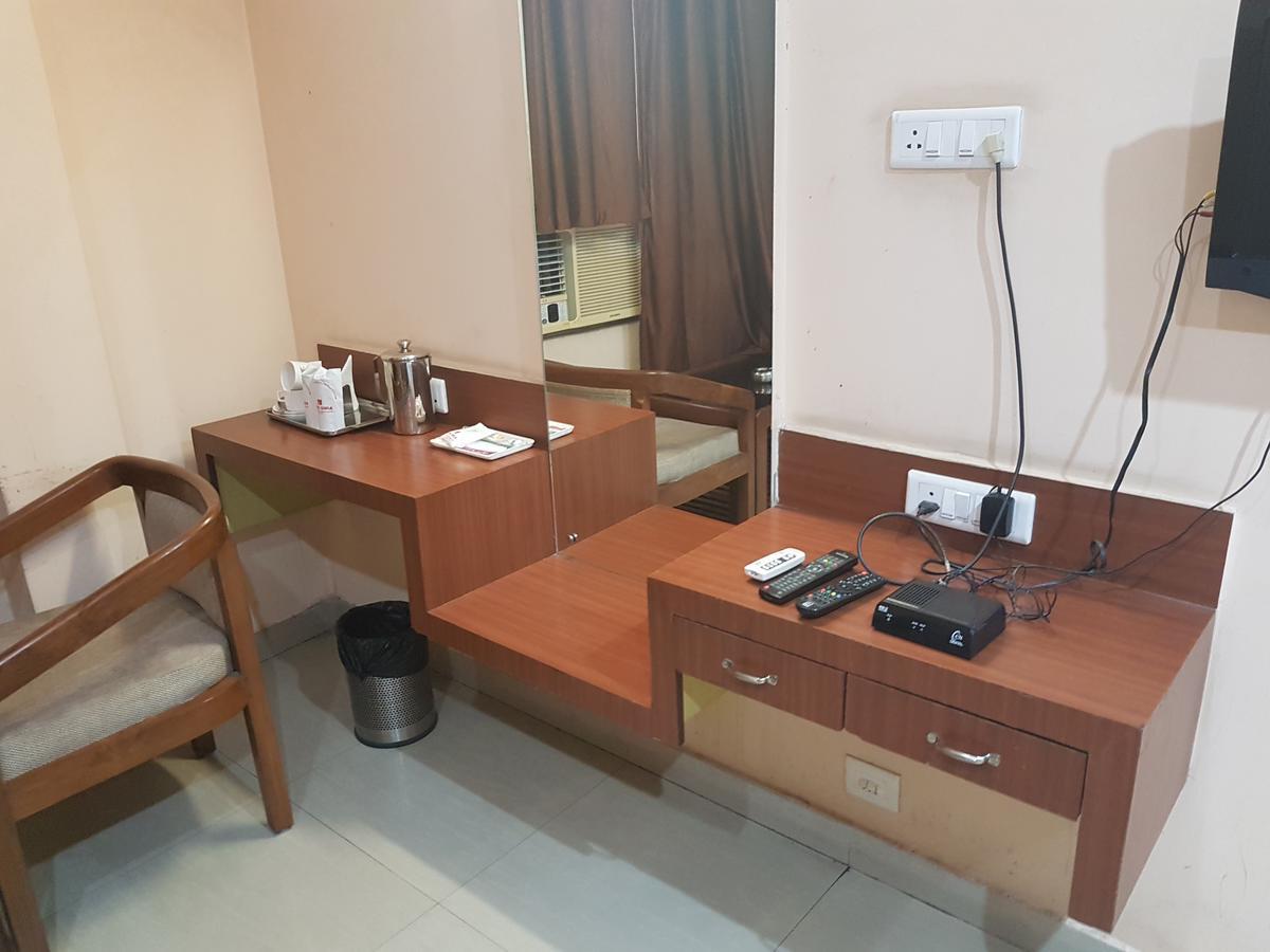 Hotel Simla Siliguri Εξωτερικό φωτογραφία