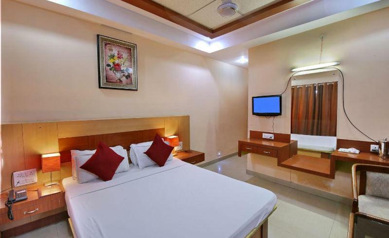 Hotel Simla Siliguri Εξωτερικό φωτογραφία