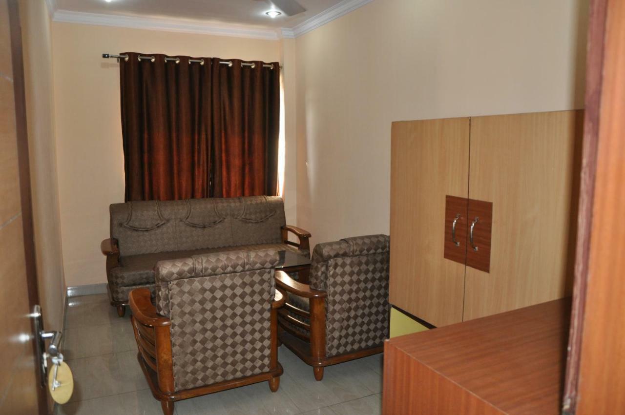 Hotel Simla Siliguri Εξωτερικό φωτογραφία